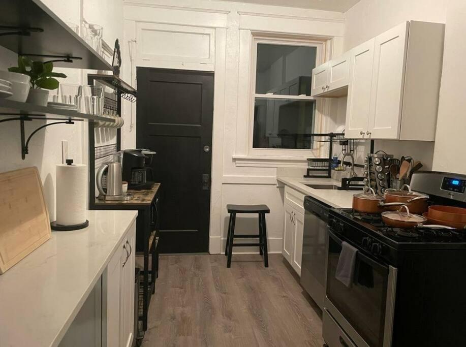 Lovely 2Br W Office Space - King Bed & Alexa Διαμέρισμα Πίτσμπουργκ Εξωτερικό φωτογραφία
