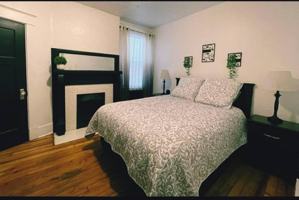 Lovely 2Br W Office Space - King Bed & Alexa Διαμέρισμα Πίτσμπουργκ Εξωτερικό φωτογραφία